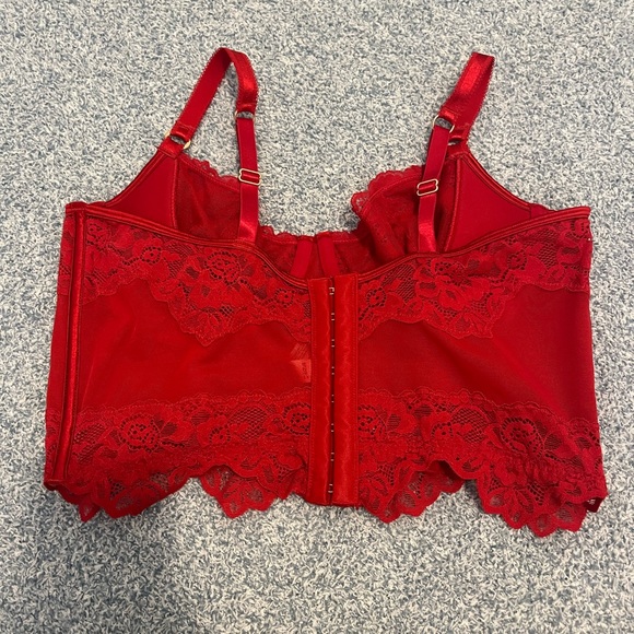red corset bra - Picture 2 of 2